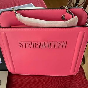 HOT NEW PINK STEVE MADDAN PURSE